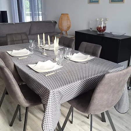 Paisible Avec Terrasse 아파트 라테스트드뷔크